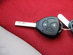 2011款 1.0 手动 舒适型