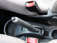 2011款 1.0 手动 舒适型