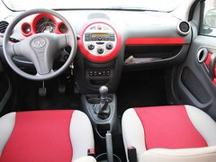 2011款 1.0 手动 舒适型
