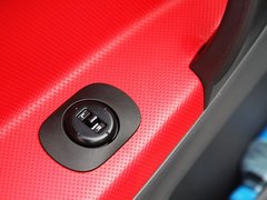 2011款 1.0 手动 舒适型