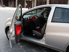 2011款 1.0 手动 舒适型