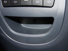 2011款 1.0 手动 舒适型