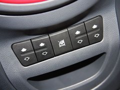 2011款 1.0 手动 舒适型