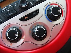 2011款 1.0 手动 舒适型