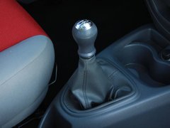 2011款 1.0 手动 舒适型