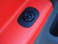 2011款 1.0 手动 舒适型