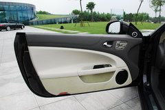 2009款 5.0 自动 V8机械增压硬顶跑车