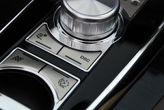 2009款 5.0 自动 V8机械增压硬顶跑车