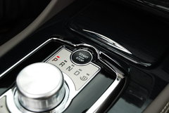 2009款 5.0 自动 V8机械增压硬顶跑车