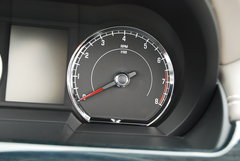 2009款 5.0 自动 V8机械增压硬顶跑车