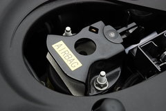 2009款 5.0 自动 V8机械增压硬顶跑车
