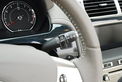 2009款 5.0 自動(dòng) V8機(jī)械增壓硬頂跑車