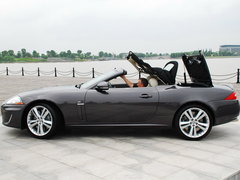 2009款 5.0 自动 V8机械增压硬顶跑车