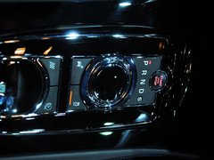 2009款 5.0 自动 V8机械增压硬顶跑车