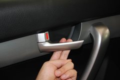 2008款 2.5T 自动 柴油精英版 5座