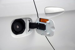2010款 1.6 自動 尊雅型