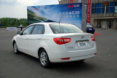 2010款 1.6 自动 尊雅型