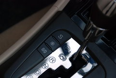 2010款 1.6 自动 尊雅型