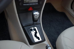 2010款 1.6 自动 尊雅型
