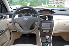 2010款 1.6 自动 尊雅型