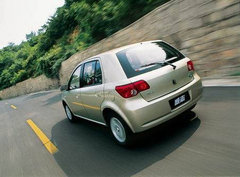 2009款 三厢 1.5L AMT 旗舰型