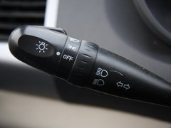 2009款 2.5T 手动 柴油4X2豪华型