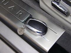 2010款 5.0 自动 全景奢华版