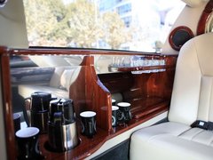 2004款 Town Car 4.6L 自动 加长礼宾车