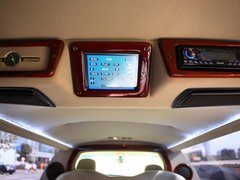 2004款 Town Car 4.6L 自动 加长礼宾车