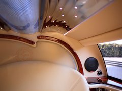 2004款 Town Car 4.6L 自动 加长礼宾车