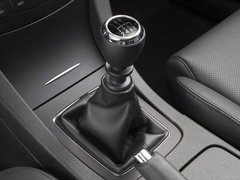 2010款 2.4 CVT 兩驅(qū)豪華型