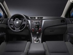 2010款 2.4 CVT 兩驅(qū)豪華型