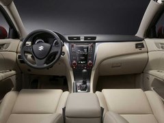2010款 2.4 CVT 兩驅(qū)豪華型