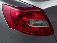 2010款 2.4 CVT 两驱豪华型