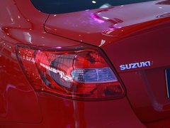 2010款 2.4 CVT 两驱豪华型