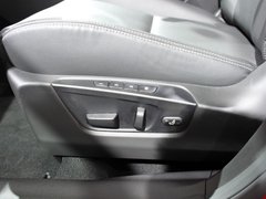 2010款 2.4 CVT 两驱豪华型