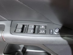2010款 2.4 CVT 两驱豪华型