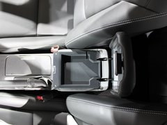 2010款 2.4 CVT 两驱豪华型