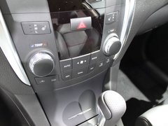 2010款 2.4 CVT 两驱豪华型
