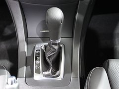 2010款 2.4 CVT 两驱豪华型