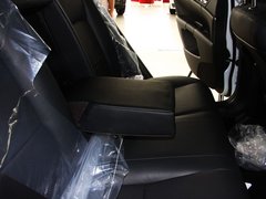 2010款 2.4 CVT 两驱豪华型