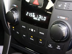 2010款 2.4 CVT 两驱豪华型
