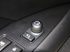 2010款 2.4 CVT 两驱豪华型