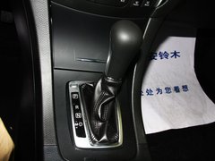 2010款 2.4 CVT 两驱豪华型