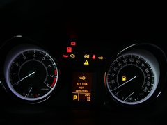 2010款 2.4 CVT 兩驅(qū)豪華型