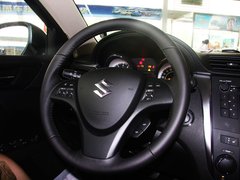 2010款 2.4 CVT 兩驅(qū)豪華型
