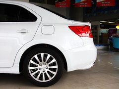2010款 2.4 CVT 两驱豪华型