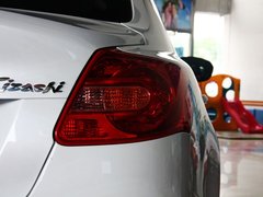 2010款 2.4 CVT 两驱豪华型