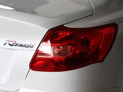 2010款 2.4 CVT 两驱豪华型