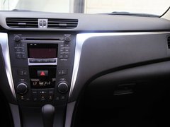 2010款 2.4 CVT 兩驅(qū)豪華型